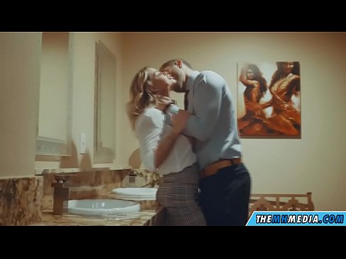 ❤️ Cum busty flava seducit in latrinae publicae Fuck video  at porn la.vlad-massage-salon.ru